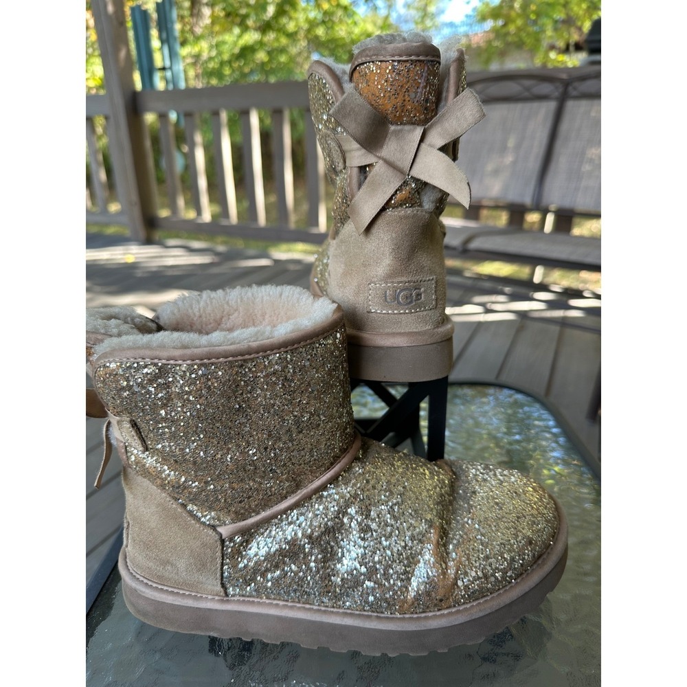 UGG Australia Glitter Mini Bailey Bow II Boots‎ Gold Shimmer Sparkle Size 7